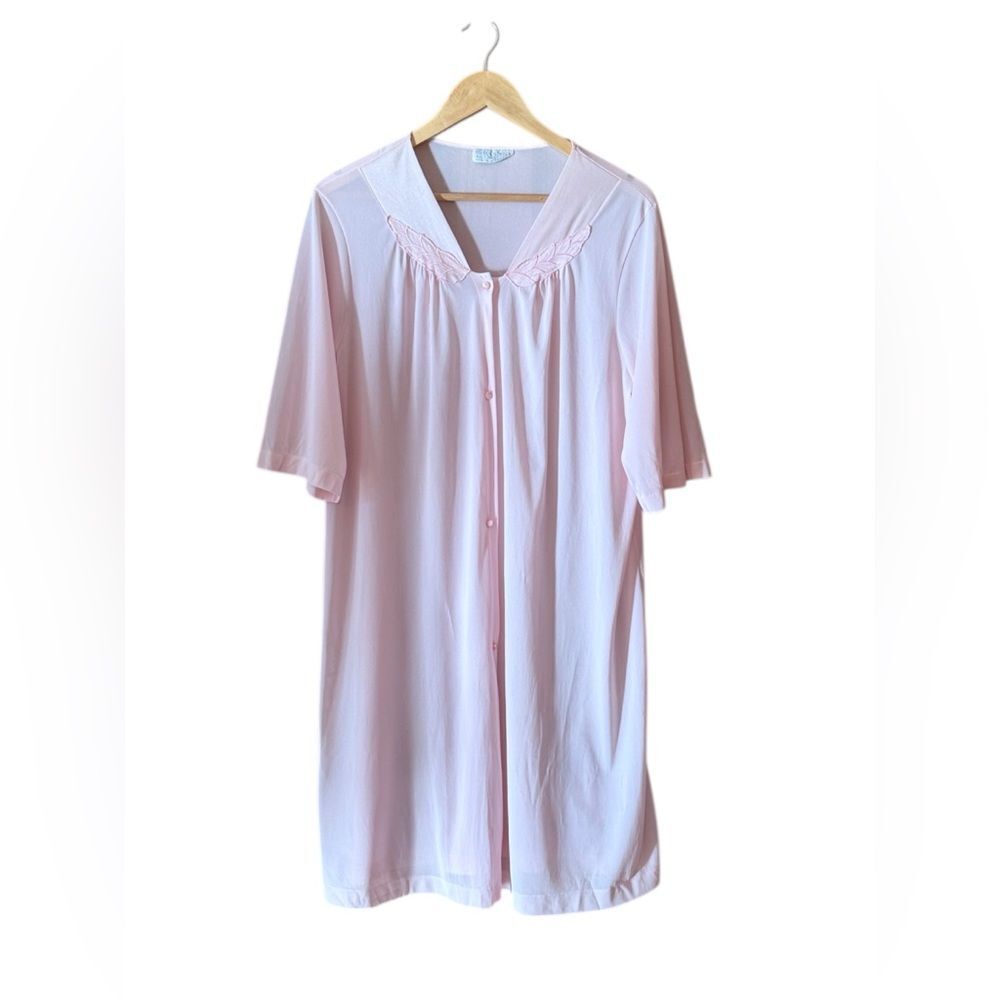 VASSARETTE Vintage Pink Nylon Button Front Peignoir Robe Made In USA